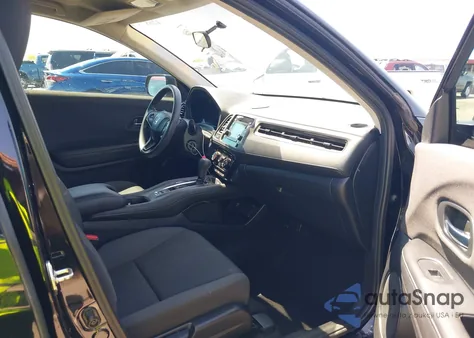 2020 Honda Hr-V Awd Lx z USA, uszkodzony, nr VIN 3CZRU6H33LM713421